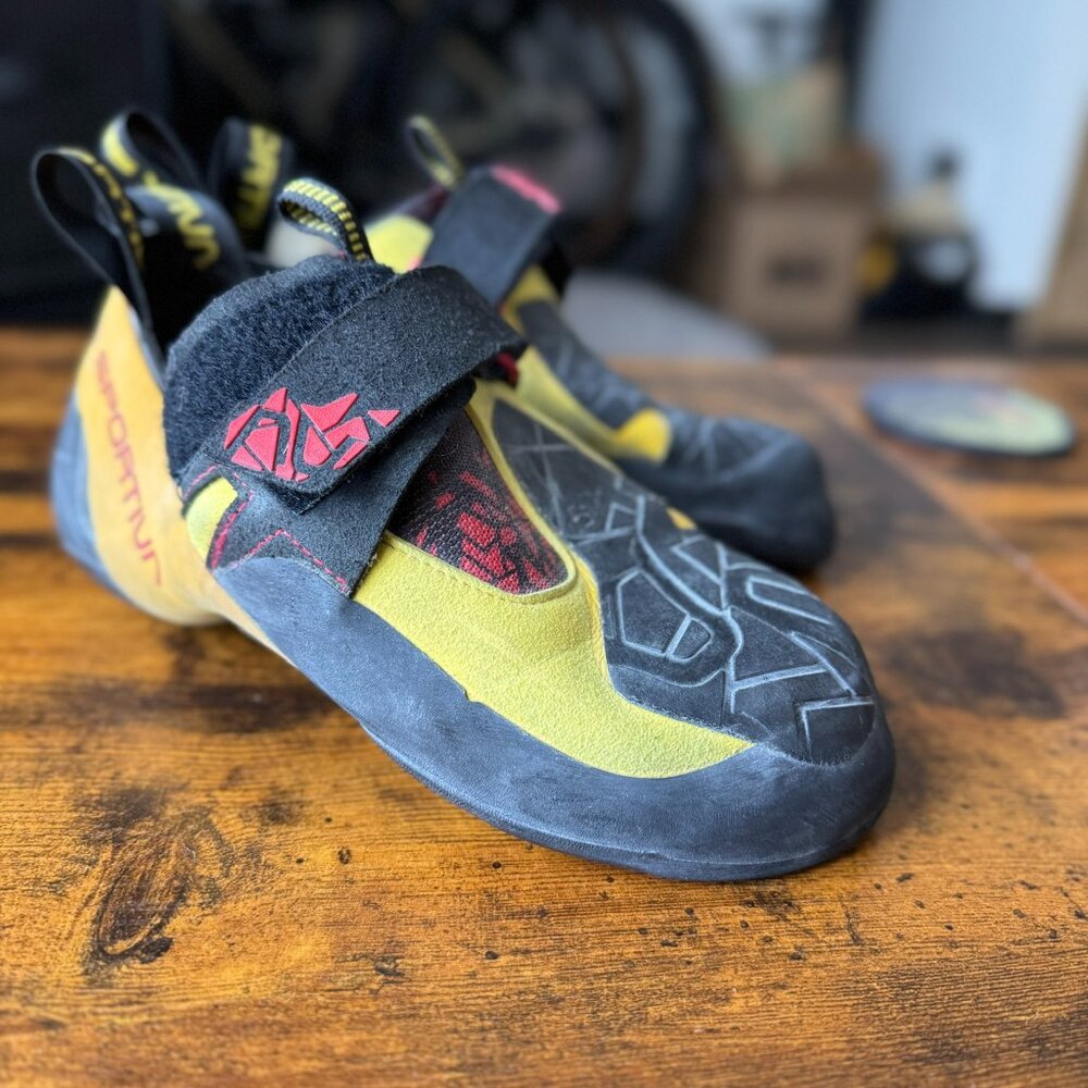 La Sportiva Skwama Climbing Shoes | US 7.5/EU 40